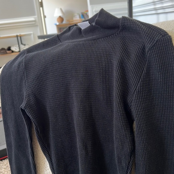 TNA waffle knit long sleeve XS - Picture 2 of 4